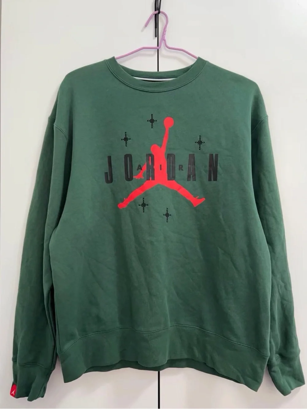 Jordan Green Crewneck Sweatshirt with Red Jumpman